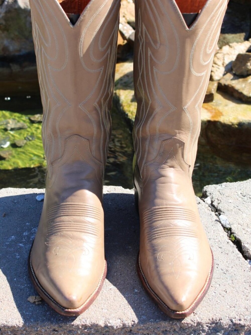 Dan Post mocha calfskin Men's Western Cowboy Boots Size 9.5D